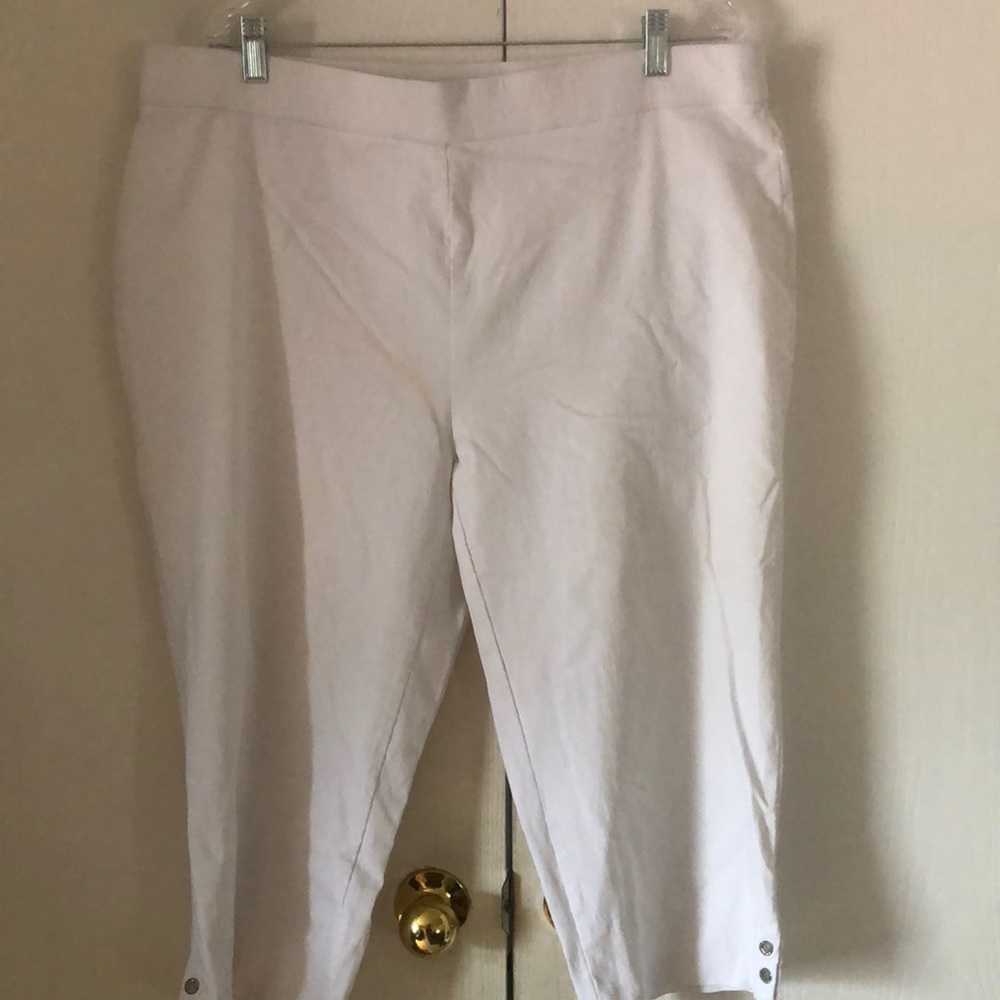 Woman’s capris counterparts pull on pants - Picture 1 of 6